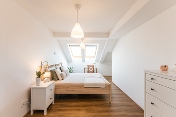 Pronájem bytu 2+kk v osobním vlastnictví 67 m², Praha 5 - Radotín