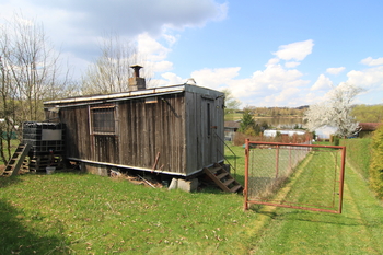 Pohled na maringotku - Prodej pozemku 261 m², Lipová