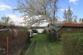 Pohled ze zahrádky na Jesenici - Prodej pozemku 261 m², Lipová