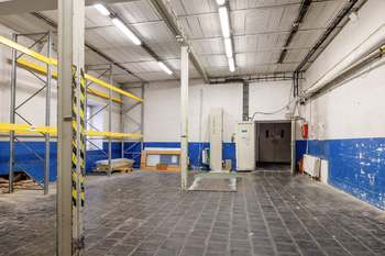 Pronájem výrobních prostor 1270 m², Rudná