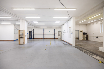 Pronájem výrobních prostor 1270 m², Rudná