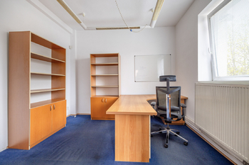 Pronájem výrobních prostor 1270 m², Rudná