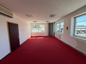 Pronájem kancelářských prostor 75 m², Příbram