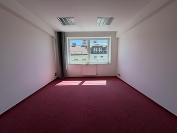 Pronájem kancelářských prostor 75 m², Příbram