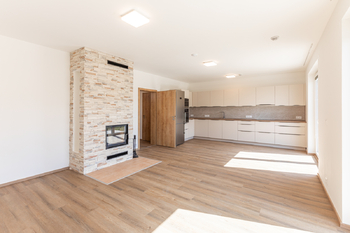 Pronájem domu 107 m², Praha 9 - Hostavice