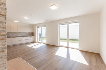 Pronájem domu 107 m², Praha 9 - Hostavice