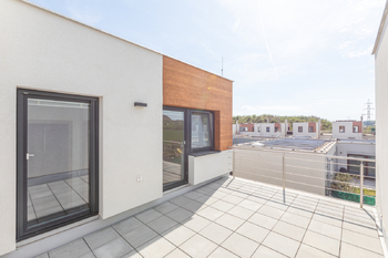 Pronájem domu 107 m², Praha 9 - Hostavice