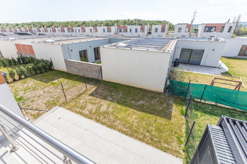 Pronájem domu 107 m², Praha 9 - Hostavice