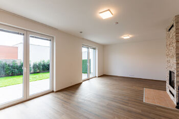 Pronájem domu 107 m², Praha 9 - Hostavice