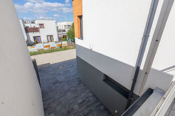 Pronájem domu 107 m², Praha 9 - Hostavice