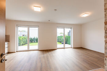 Pronájem domu 107 m², Praha 9 - Hostavice
