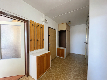 Prodej bytu 3+1 v osobním vlastnictví 65 m², Praha 9 - Horní Počernice