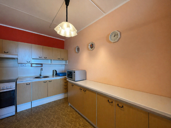 Prodej bytu 3+1 v osobním vlastnictví 65 m², Praha 9 - Horní Počernice