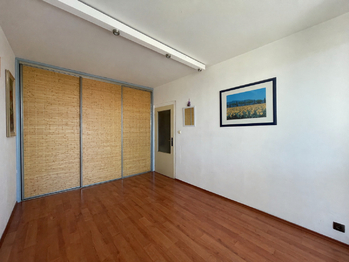 Prodej bytu 3+1 v osobním vlastnictví 65 m², Praha 9 - Horní Počernice