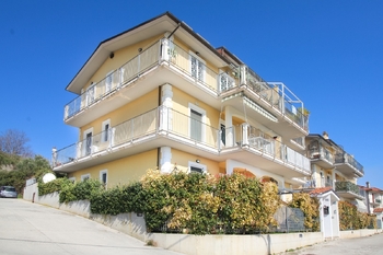 Prodej bytu 3+1 v osobním vlastnictví 67 m², Colonnella