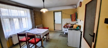 kuchyň - Prodej domu 188 m², Dešná