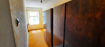 pokoj vedle obýváku - Prodej chaty / chalupy 188 m², Dešná