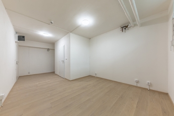 Pokoj II. - Prodej bytu 1+kk v osobním vlastnictví 23 m², Praha 8 - Střížkov