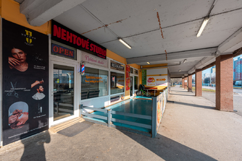 Pronájem obchodních prostor 107 m², Praha 4 - Chodov