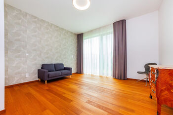 Prodej bytu 5+kk v osobním vlastnictví 172 m², Praha 4 - Braník