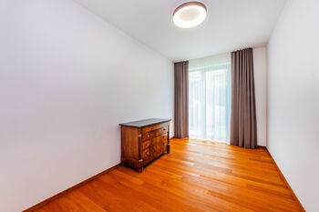 Prodej bytu 5+kk v osobním vlastnictví 172 m², Praha 4 - Braník