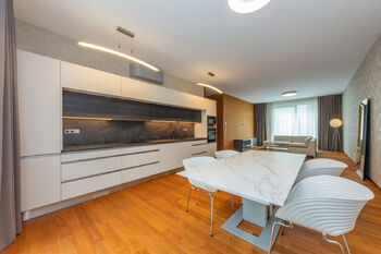 Prodej bytu 5+kk v osobním vlastnictví 172 m², Praha 4 - Braník