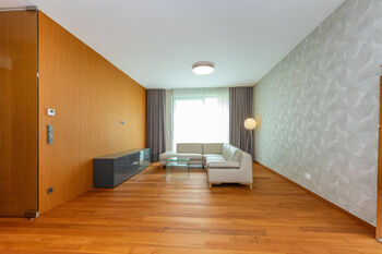 Prodej bytu 5+kk v osobním vlastnictví 172 m², Praha 4 - Braník