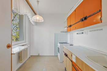 Prodej bytu 3+1 v družstevním vlastnictví 53 m², Praha 4 - Lhotka