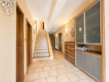 Prodej domu 220 m², Město Touškov