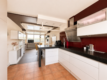 Prodej domu 220 m², Město Touškov