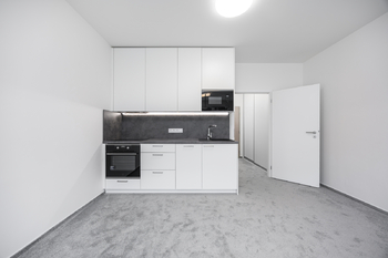 Pronájem bytu 1+kk v osobním vlastnictví 33 m², Praha 9 - Vysočany