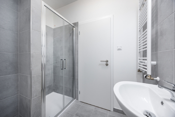 Pronájem bytu 1+kk v osobním vlastnictví 33 m², Praha 9 - Vysočany