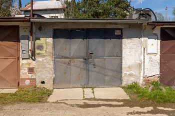 Lucie Krechterová I +420 721 415 122 I lucie.krechterova@remax.cz - Prodej garáže 23 m², Orlová 