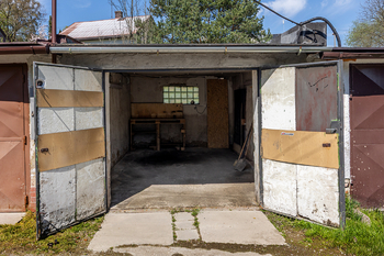 Lucie Krechterová I +420 721 415 122 I lucie.krechterova@remax.cz - Prodej garáže 23 m², Orlová