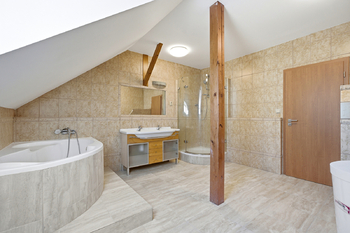 Prodej domu 654 m², Železný Brod