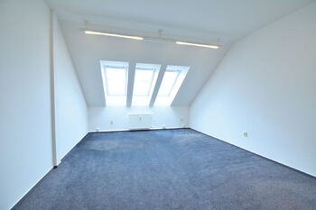 Pronájem kancelářských prostor 100 m², Hradec Králové