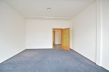 Pronájem kancelářských prostor 100 m², Hradec Králové