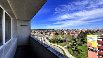 Společná lodžie - Prodej bytu 2+kk v osobním vlastnictví 40 m², Kladno