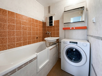 Prodej bytu 2+1 v osobním vlastnictví 56 m², Ostrov