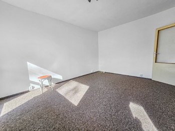 Pronájem bytu 1+1 v družstevním vlastnictví 32 m², Praha 9 - Střížkov