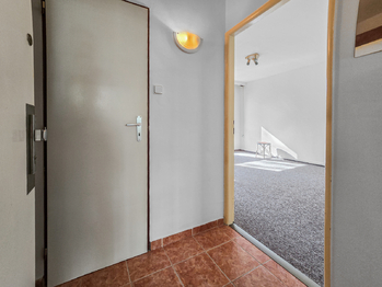 Pronájem bytu 1+1 v družstevním vlastnictví 32 m², Praha 9 - Střížkov