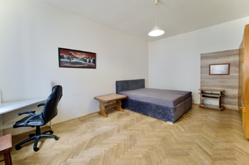 Pronájem bytu 1+1 v osobním vlastnictví 57 m², Hradec Králové