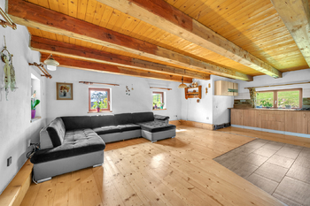 Prodej rodinného domu, Rokytnice v Orlických horách - obývací pokoj - Prodej chaty / chalupy 201 m², Rokytnice v Orlických horách