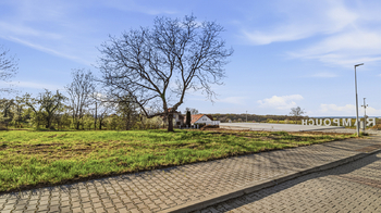 Prodej pozemku 1011 m², Žáky