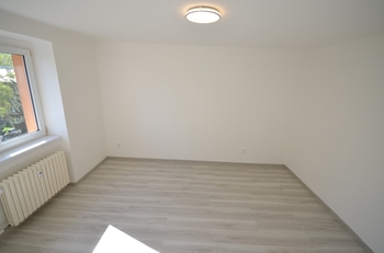 Pronájem bytu 1+1 v osobním vlastnictví 28 m², Kladno