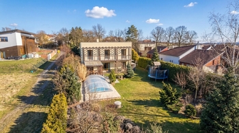 Prodej domu 220 m², Hrusice