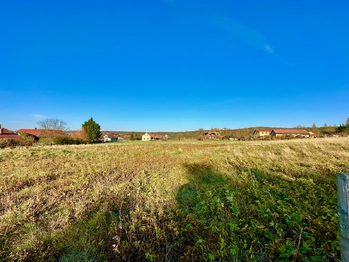 Prodej pozemku 1111 m², Ostřetín