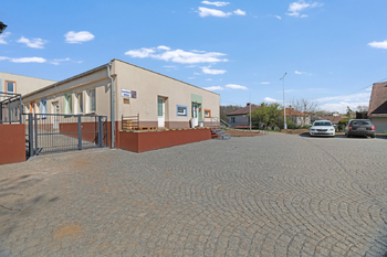 Prodej pozemku 1032 m², Tuklaty