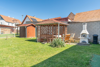 Prodej domu 98 m², Měcholupy