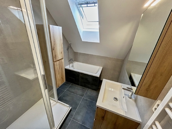 Pronájem bytu 4+kk v osobním vlastnictví 99 m², Hostivice